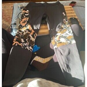NWT PopFit Dark Grey & Multicolor Camo Leggings Pockets On Both Sides Size Large